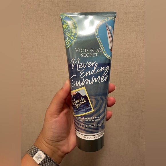 Victoria’s Secret Never Ending Summer 8 fl oz Lotion - Picture 1 of 2
